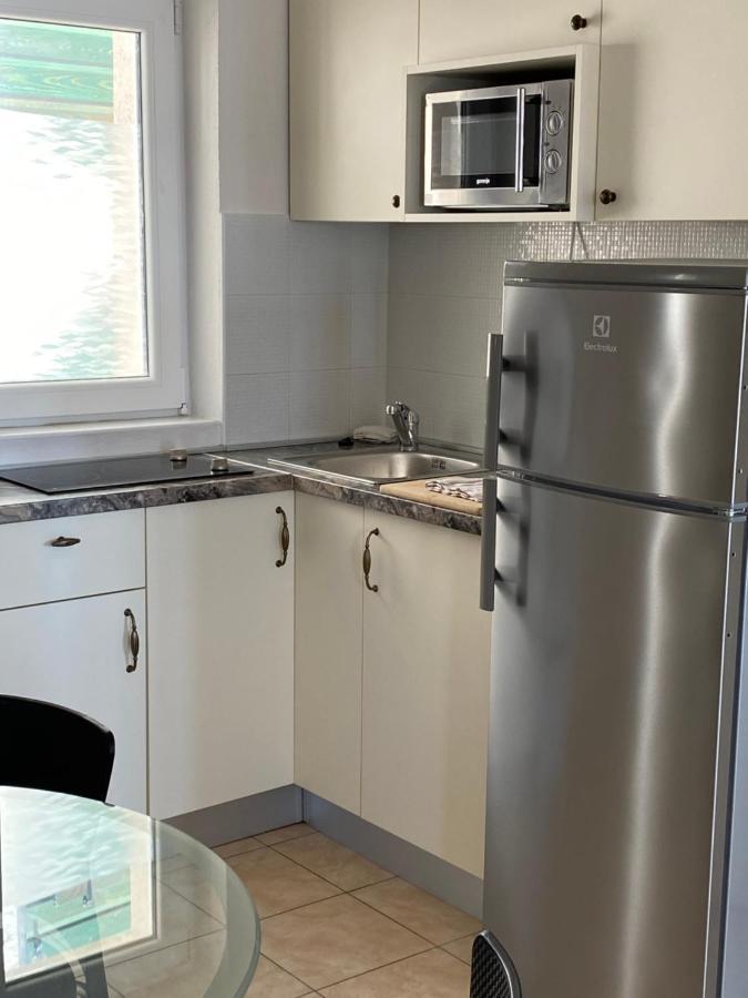 Villa Leo Beach Apartment Podgora Exteriör bild